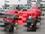 Used 2018 Jeep Renegade Latitude w/ Popular Equipment Group image 2