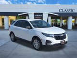 Used 2022 Chevrolet Equinox LS w/ LS Convenience Package image 2