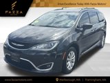 Used 2017 Chrysler Pacifica Touring-L image 1