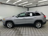 Used 2019 Jeep Cherokee Latitude w/ Popular Appearance Group image 2