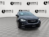 Used 2022 Chrysler Pacifica Touring-L w/ Uconnect Theater Family Group image 3
