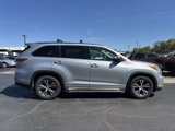 Used 2016 Toyota Highlander XLE image 4