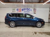 New 2025 Chrysler Pacifica Select image 2