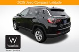 Used 2025 Jeep Compass Latitude image 5