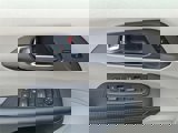 Used 2023 Chrysler Pacifica Touring-L image 2