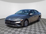 Used 2024 Hyundai Elantra SEL image 2