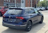 Used 2024 Volkswagen Tiguan SE w/ Panoramic Sunroof Package image 5