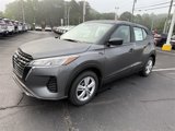 New 2025 Nissan Kicks Play S image 3