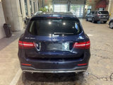 Used 2017 Mercedes-Benz GLC 300 4MATIC image 5
