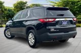 Used 2020 Chevrolet Traverse LT image 2