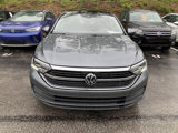 Used 2022 Volkswagen Jetta SE w/ Panoramic Sunroof Package image 2