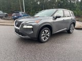 Used 2023 Nissan Rogue SV image 3