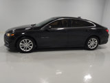 Used 2017 Chevrolet Malibu LT image 2