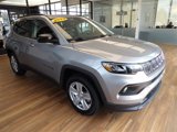 Used 2022 Jeep Compass Latitude image 3