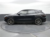 Used 2022 Porsche Cayenne image 2