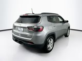 Used 2022 Jeep Compass Latitude image 5