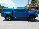 Used 2017 Toyota Tacoma TRD Sport image 4