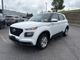 Used 2022 Hyundai Venue SE image 3