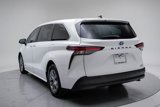 Used 2021 Toyota Sienna LE image 3