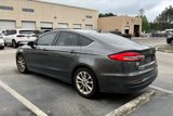 Used 2019 Ford Fusion SE image 3