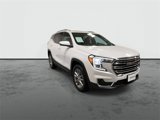 Used 2024 GMC Terrain SLT w/ Infotainment Package II image 3