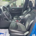 Used 2019 Jeep Cherokee Trailhawk image 4