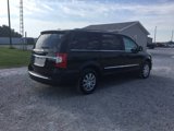 Used 2014 Chrysler Town & Country Touring image 3