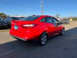 Used 2012 Ford Focus SE w/ SE Sport Pkg image 5