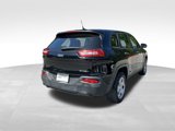Used 2017 Jeep Cherokee Sport image 5