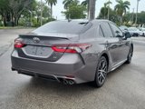 Used 2021 Toyota Camry SE image 4