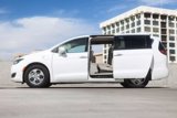 Used 2019 Chrysler Pacifica Touring Plus image 6