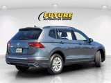 Used 2018 Volkswagen Tiguan SE w/ Panoramic Sunroof Package image 4