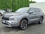 Used 2022 Mitsubishi Outlander SE image 3