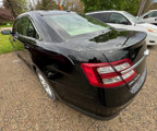Used 2017 Ford Taurus SE image 5