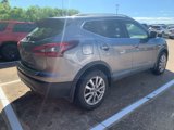 Used 2021 Nissan Rogue Sport SV image 3