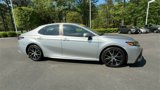 Used 2022 Toyota Camry SE image 5