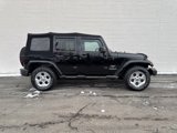 Used 2017 Jeep Wrangler Unlimited Sahara w/ Connectivity Group image 5