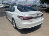 Used 2018 Toyota Camry XLE image 3