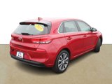 Used 2019 Hyundai Elantra GT image 4
