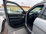 Used 2017 Ford Explorer XLT w/ Equipment Group 202A image 4