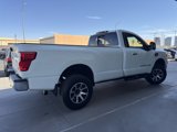 Used 2017 Nissan Titan SV image 4
