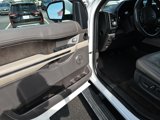 Used 2018 Ford Expedition Limited image 3