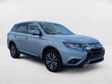 Used 2019 Mitsubishi Outlander SE image 3