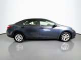 Used 2016 Toyota Corolla LE image 3