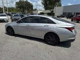 Used 2021 Hyundai Elantra SEL w/ Convenience Package image 3