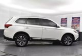 Used 2020 Mitsubishi Outlander SEL image 4