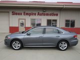 Used 2020 Volkswagen Passat 2.0T SE image 2