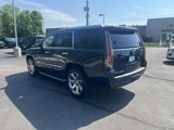Used 2017 Cadillac Escalade Luxury image 3
