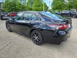 Certified 2022 Toyota Camry SE image 3
