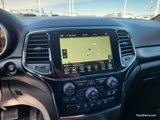 Used 2021 Jeep Grand Cherokee Laredo X image 2